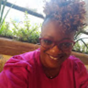 Meet your Posher, Yolanda